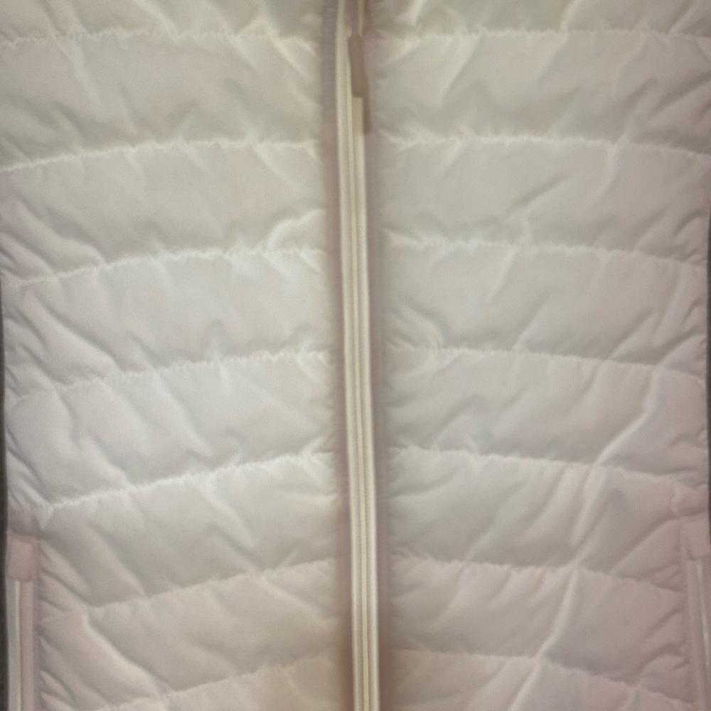 North Face jacket. New with no tags.